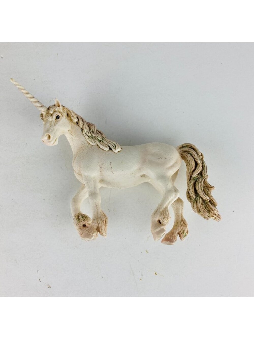 Schleich 70201 Bayala Rearing Unicorn Figure Handpainted Glitter Accent